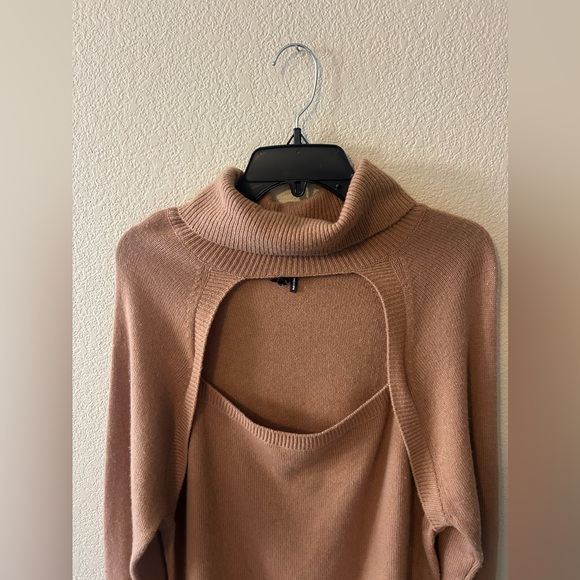 PAIGE Women's Cherise Sweater Turtle Neck Cropped Cutout Design in Toffee Sz XL - Picture 4 of 14